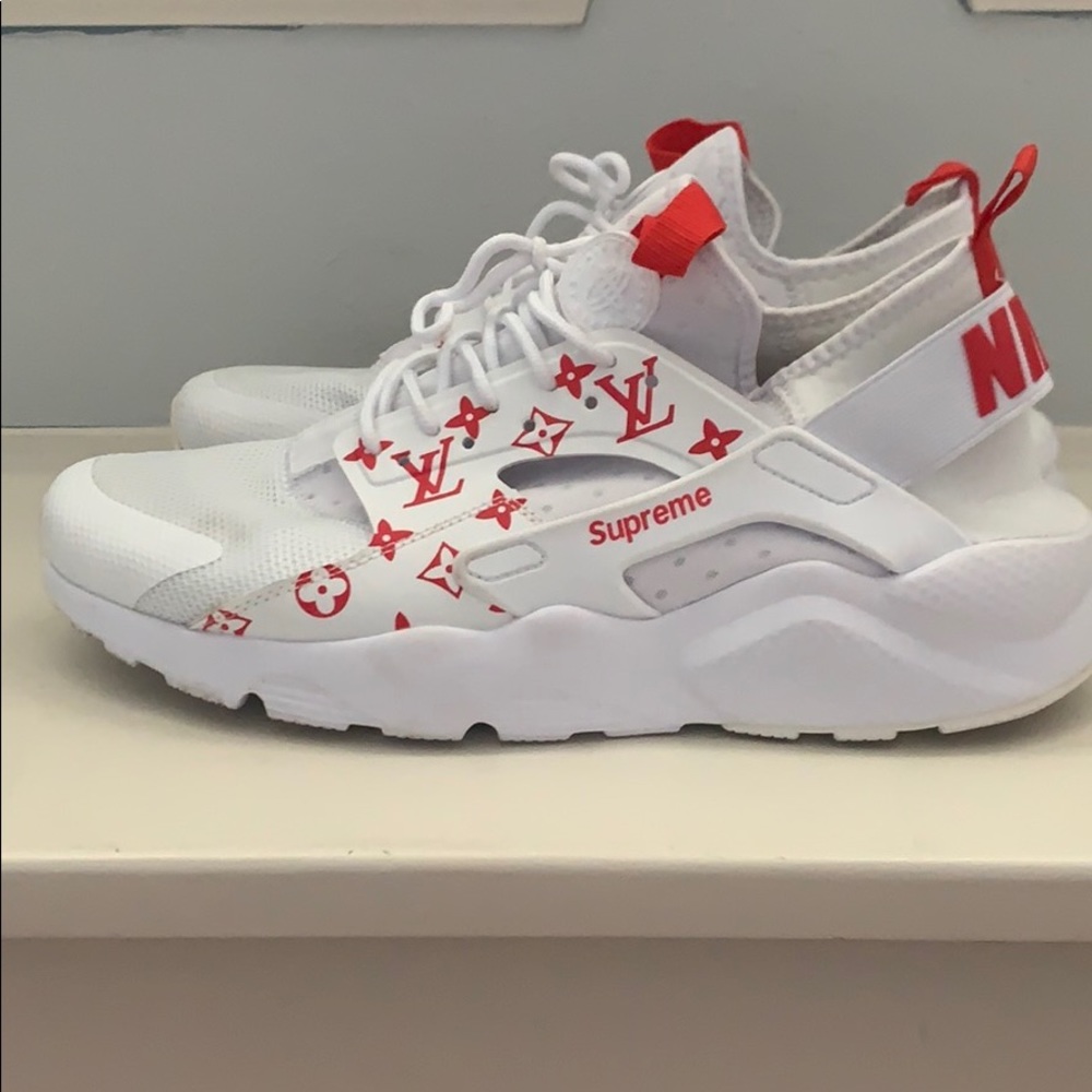 Nike huaraches custom Lous vuitton/supreme design